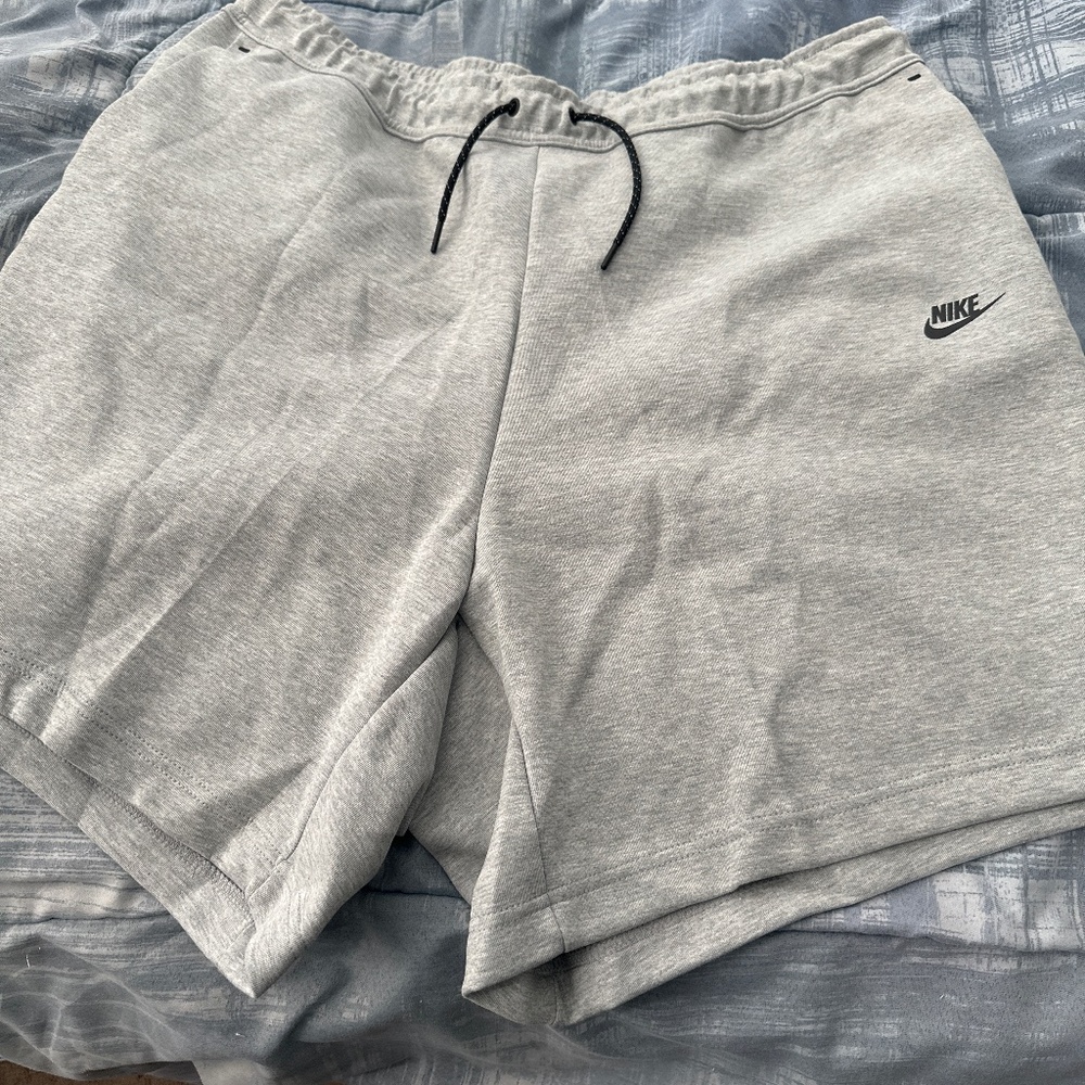Men’s Nike Tech Fleece Shorts 4XL